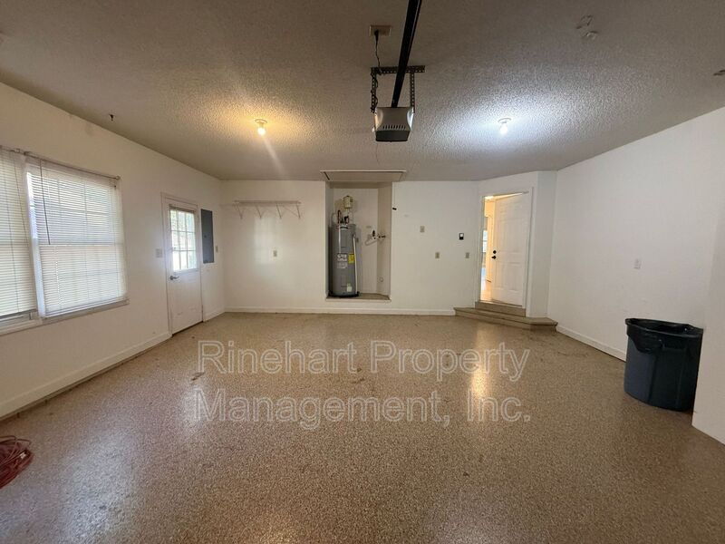 Open-Concept 3BR/2BA in Tega Cay | Vaulted Ceilings, Double Garage, Fort Mill Schools property image