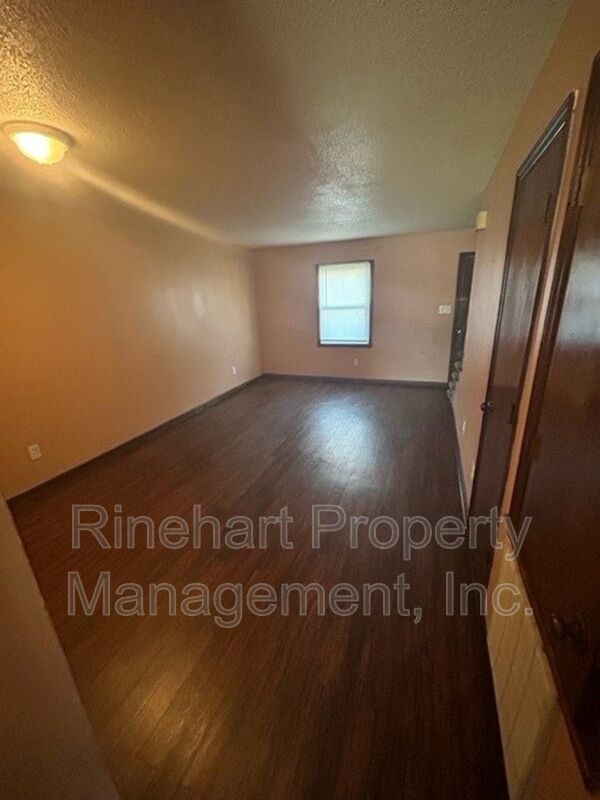 Spacious 2-Bedrrom, 1.5 Bathroom Townhome property image