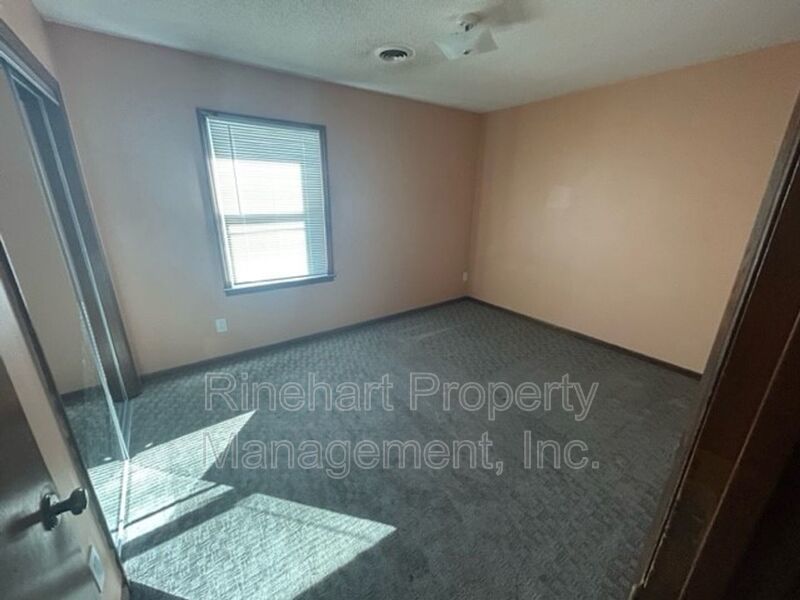 Spacious 2-Bedrrom, 1.5 Bathroom Townhome property image