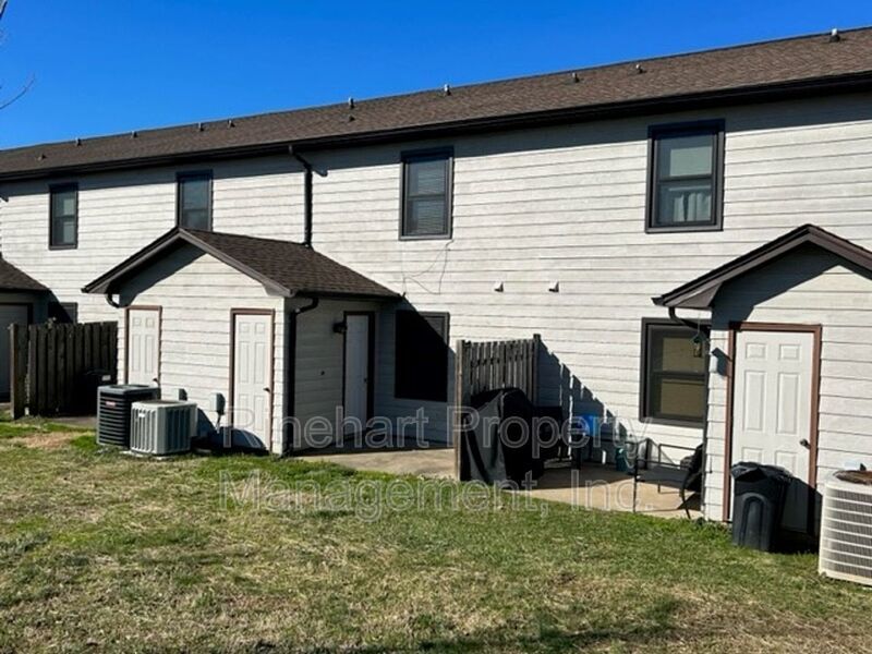 Spacious 2-Bedrrom, 1.5 Bathroom Townhome property image