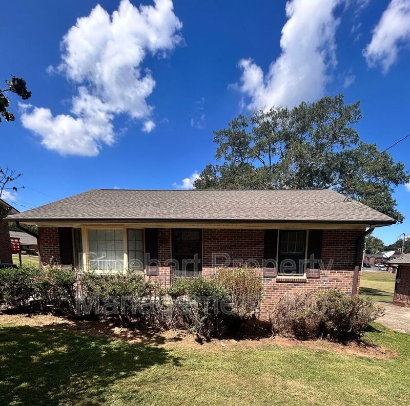 Recently Renovated 2-Bedroom Brick Home property image