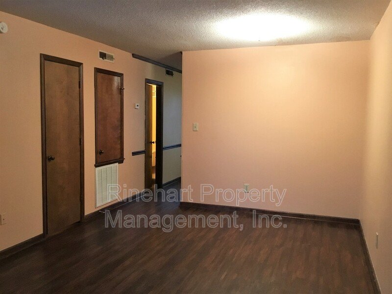 Spacious 2-Bedrrom, 1.5 Bathroom Townhome property image