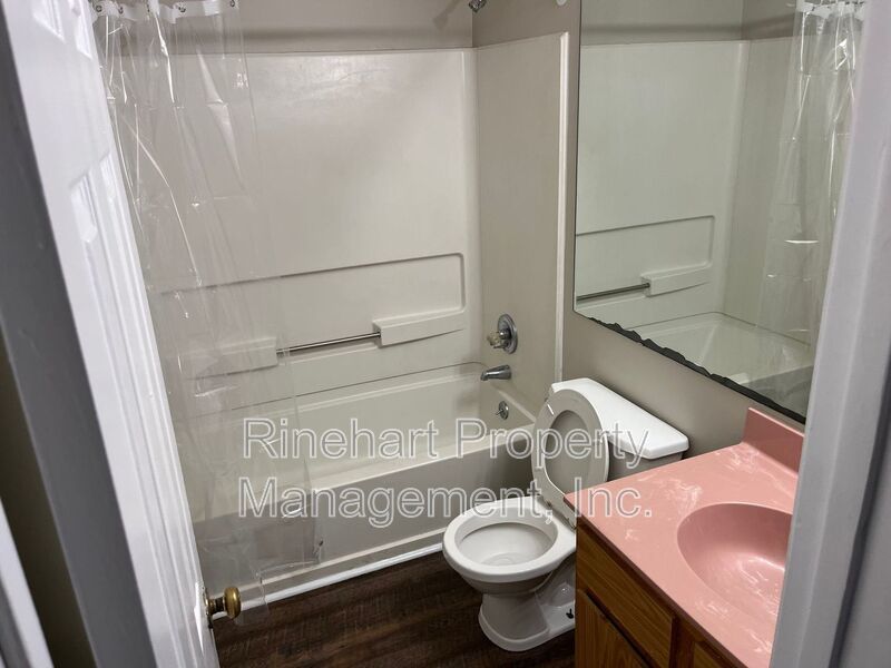 Inviting 3-bedroom, 2-bathroom Home on a Cul-De-Sac property image