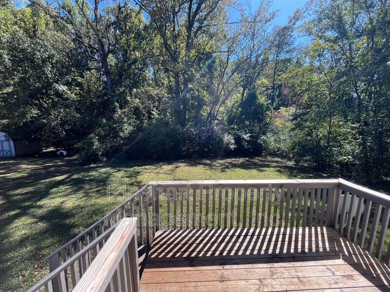 Inviting 3-bedroom, 2-bathroom Home on a Cul-De-Sac property image