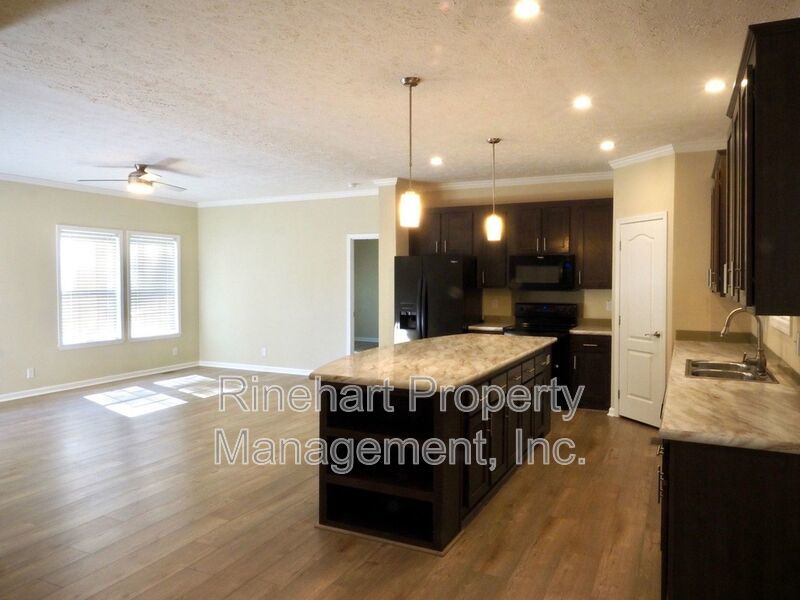 Charming Country Three-Bedroom Two-Bathroom Home with Modern Finishes & a Large Yard In Chester property image