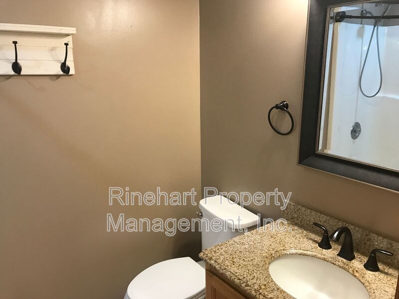 Stunning 3 Bedroom Home with Bonus Room property image