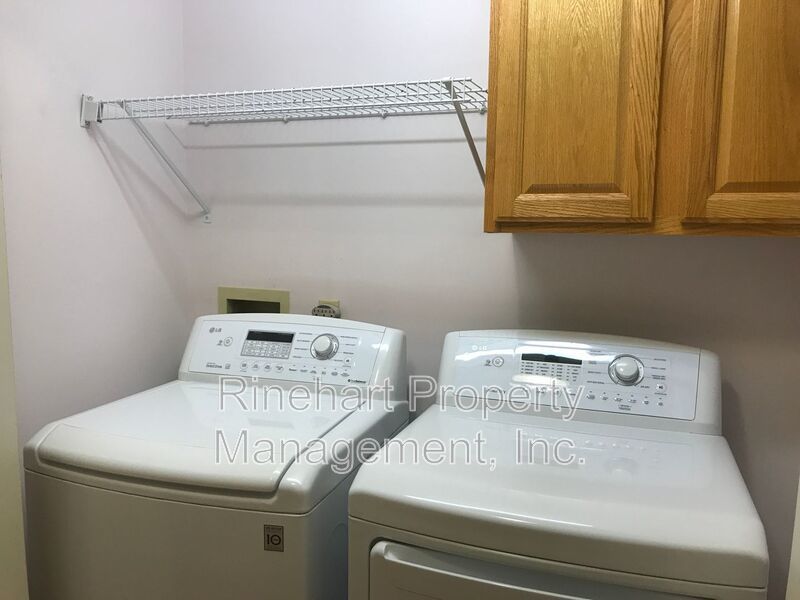 Stunning 3 Bedroom Home with Bonus Room property image