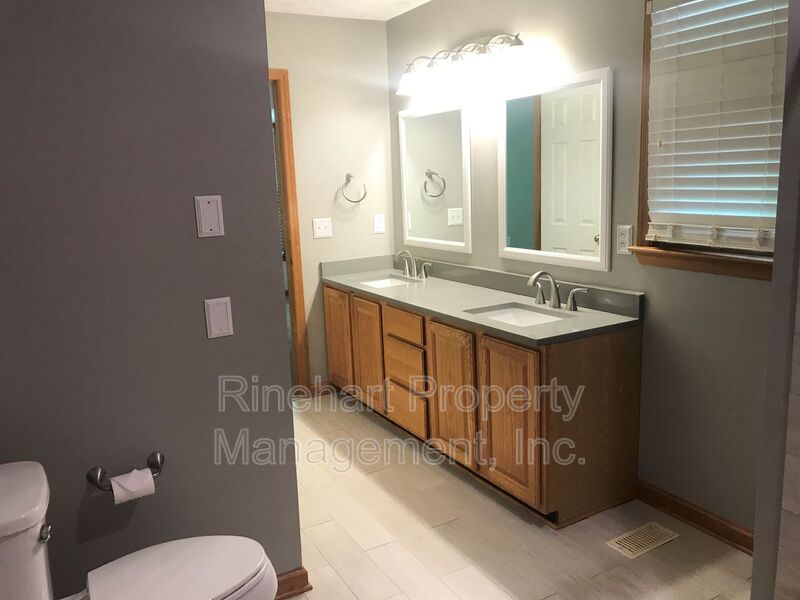 Stunning 3 Bedroom Home with Bonus Room property image